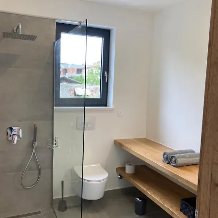 Lura In Mit Pool * Pula