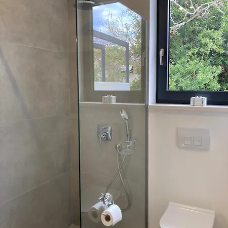 Lura In Mit Pool * Pula