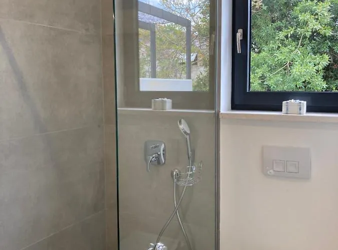 Lura In Mit Pool * Pula