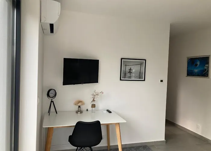 Lura In Mit Pool Vila *