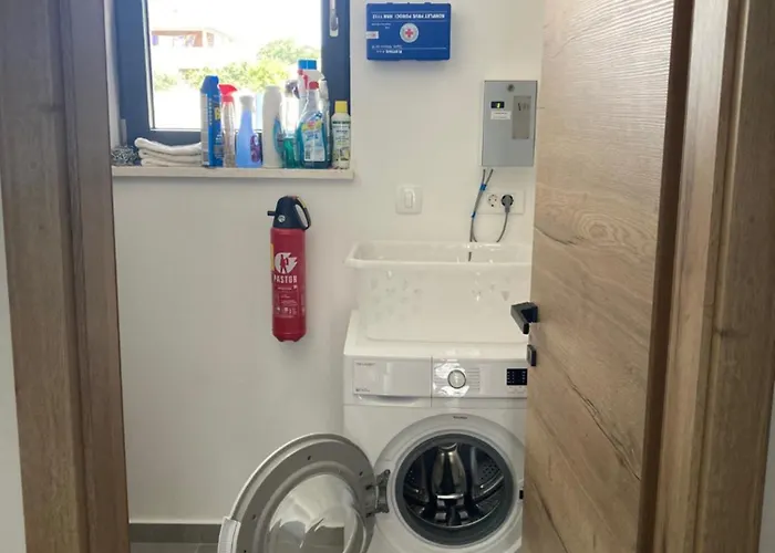 Vila Lura In Mit Pool